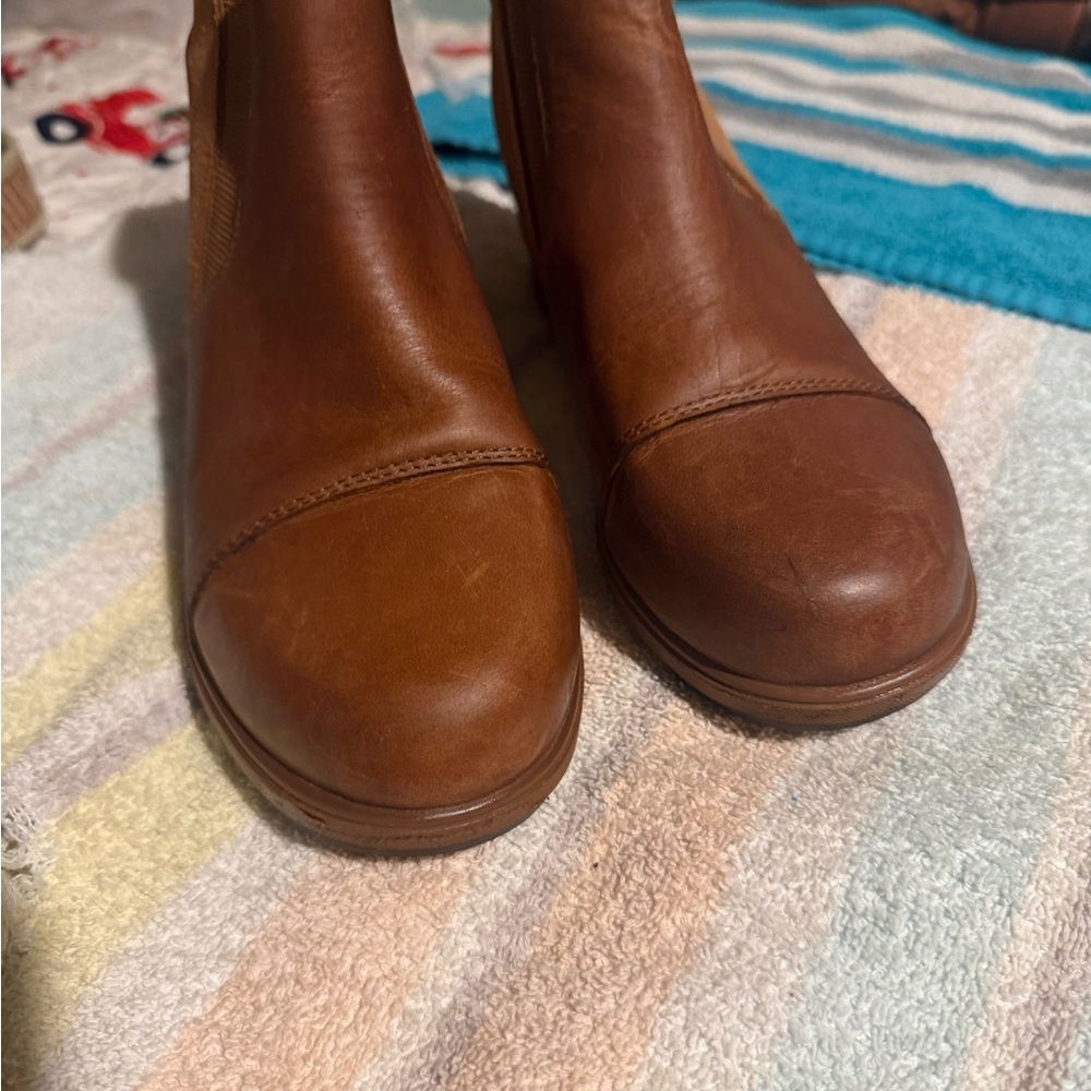 Sorel Tan Leather Ankle Booties